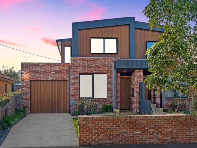 Contemporary Luxury in Coveted Pocket