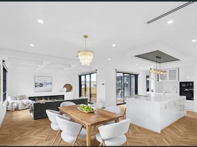 Contemporary Luxury in the Heart of Daylesford