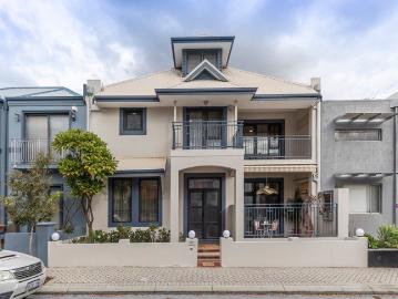 Contemporary Luxury in the Heart of East Perth