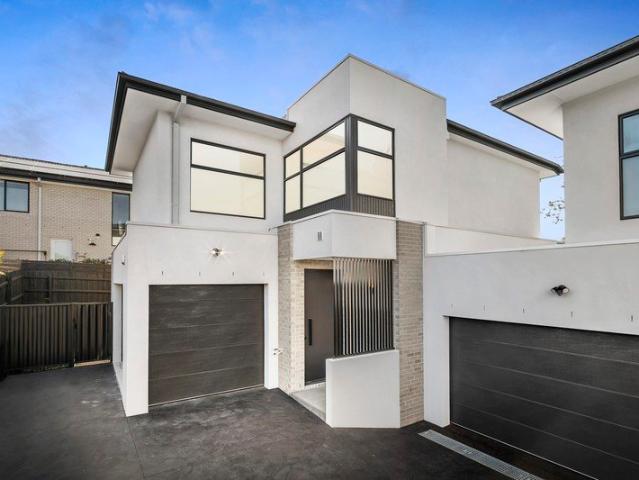 Contemporary Luxury Living in Box Hill High School Zone