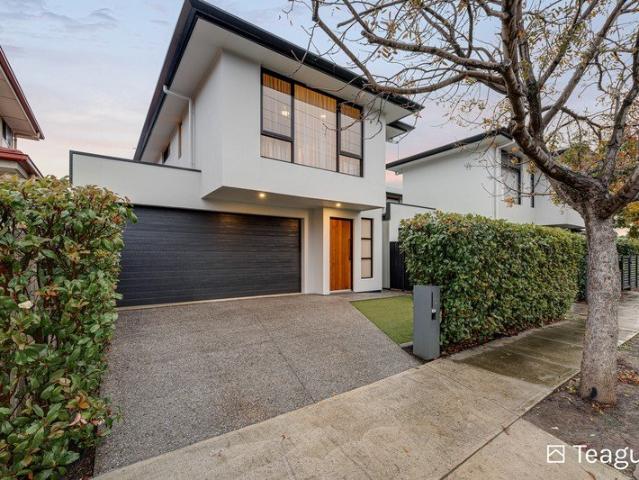 Contemporary Luxury, Quality Craftsmanship & Low Maintenance Living in a Prime Plympton Position