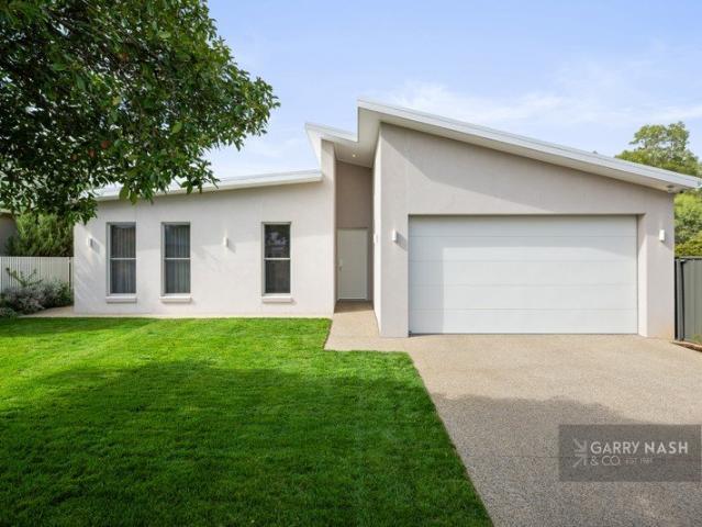 CONTEMPORARY LUXURY & STYLE IN A CLASS OF ITS OWN
