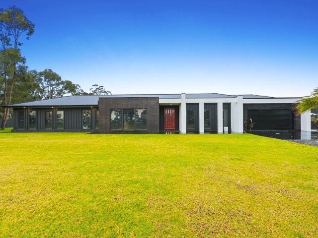 Contemporary luxury, Tranquillity & Endless country outlooks