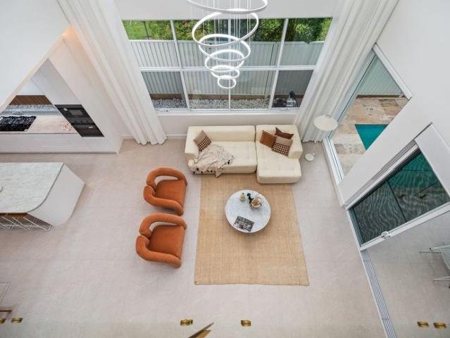 CONTEMPORARY LUXURY WITH FAMILY APPEAL