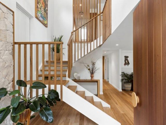Contemporary luxury with future potential