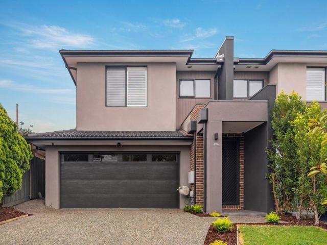 CONTEMPORARY LUXURY WITH SPACE, STYLE & COMFORT
