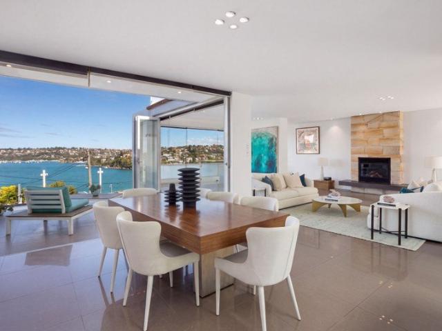 Contemporary Luxury with Stunning Harbour Panorama