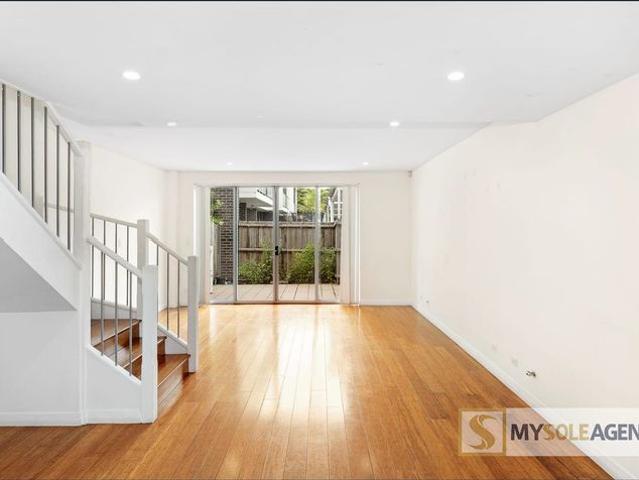 Contemporary North Facing Family Terrace | Spacious Living in a Prime Mascot Location