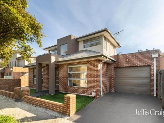Contemporary sophistication In a peaceful setting