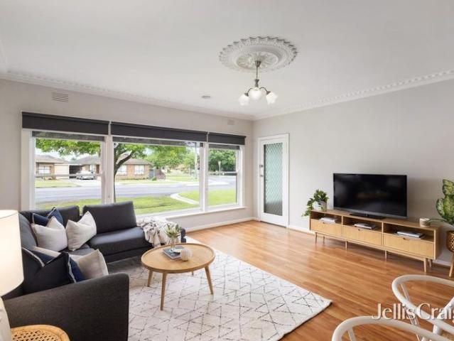 Contemporary Sophistication In Redan