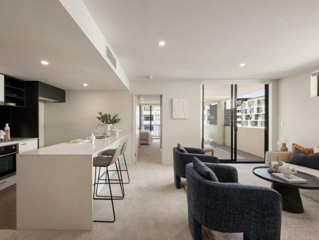 Contemporary Seventh Floor Living in the Heart of Nundah