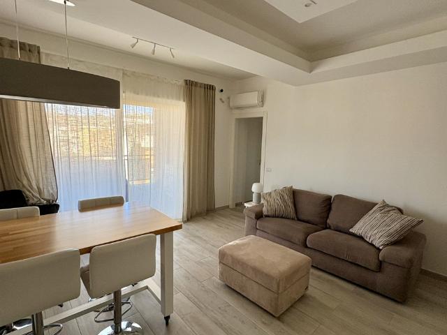 Contemporary Seaside Flat in Messina
