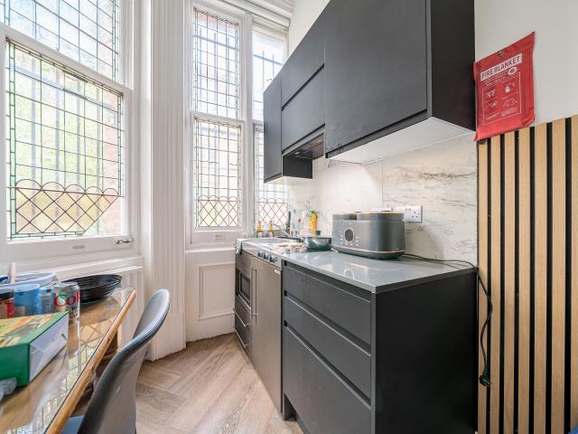Contemporary Semi Studio for short term rent