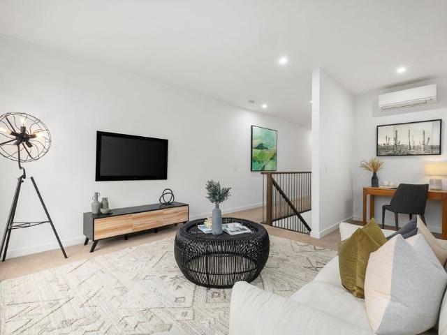 Contemporary Space & Style in a Sought After Position