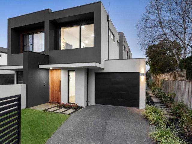 Contemporary Space & Style in a Sought After Position