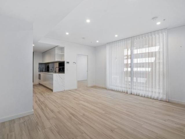 Contemporary Split Bedroom Residence | Sophisticated Living in The Archibald