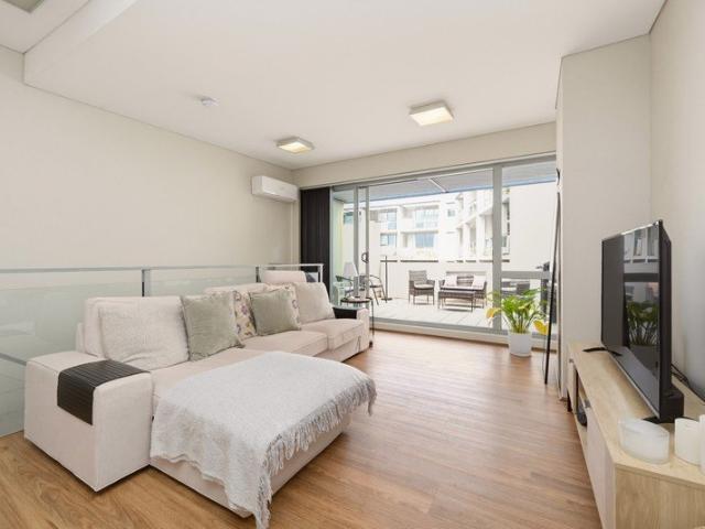 Contemporary Split Level Living in the Heart of Maroubra Junction