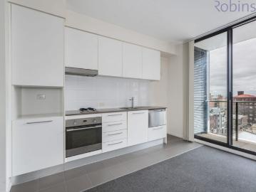 Contemporary style and close to the beach. Additional storage space included