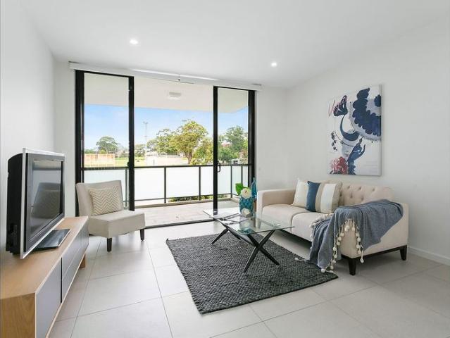 Contemporary style and comfort in lifestyle location