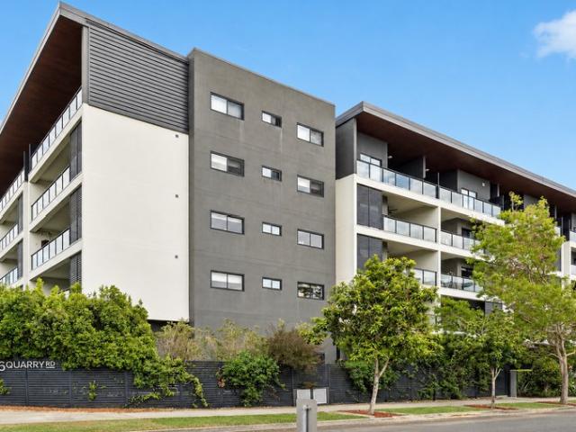 CONTEMPORARY STYLE AND EFFORTLESS LIVING