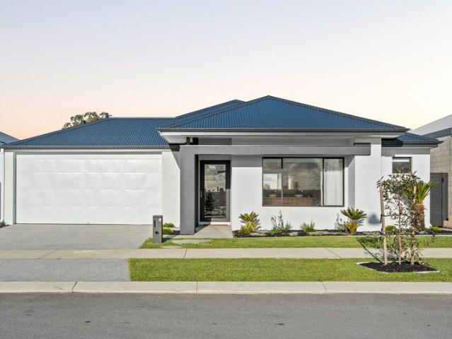 Contemporary Style and Space for the Whole Family