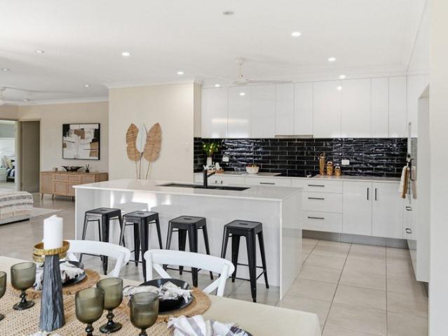 Contemporary Style, Effortless Living & Exceptional Entertaining!