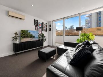 Contemporary Style Meets Enmore Road Energy
