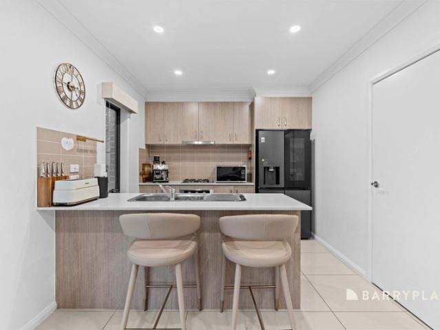 Contemporary Style, Space & Convenience