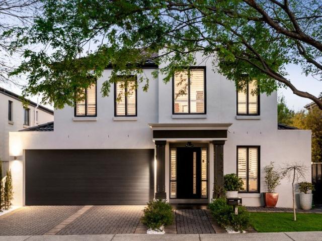 Contemporary Style. Parkside Serenity