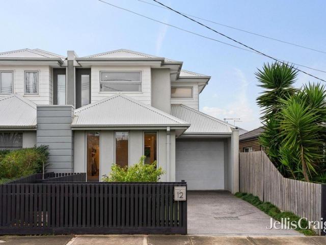 Contemporary Style with Family Sized Flexibility