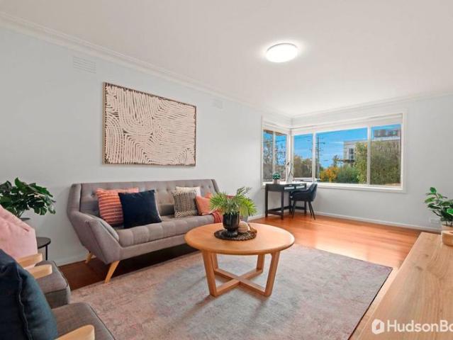 Contemporary Style with Minimal Upkeep