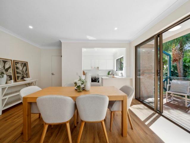 Contemporary & Stylish with Tranquil Reserve Views