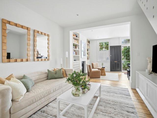 Contemporary Paddington Terrace with Designer Interiors & Private Courtyard