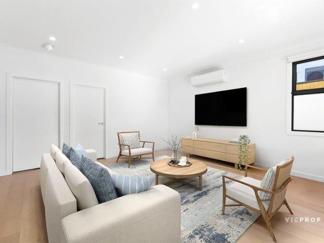 Contemporary Parkside Living, Built in 2023