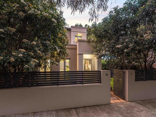 Contemporary Parkside Living with Space, Privacy & Lifestyle Appeal