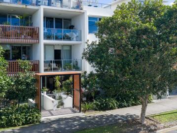 Contemporary & Private Within The Gold Coast's Most Sought Positions