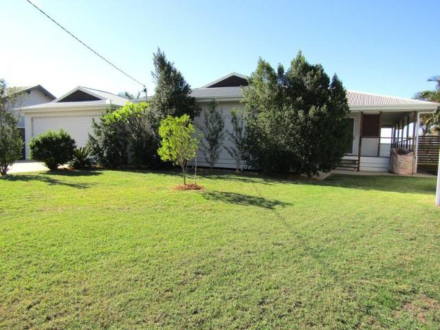 Contemporary Queensland Style Home Spacious, Stylish, Designed for Entertaining