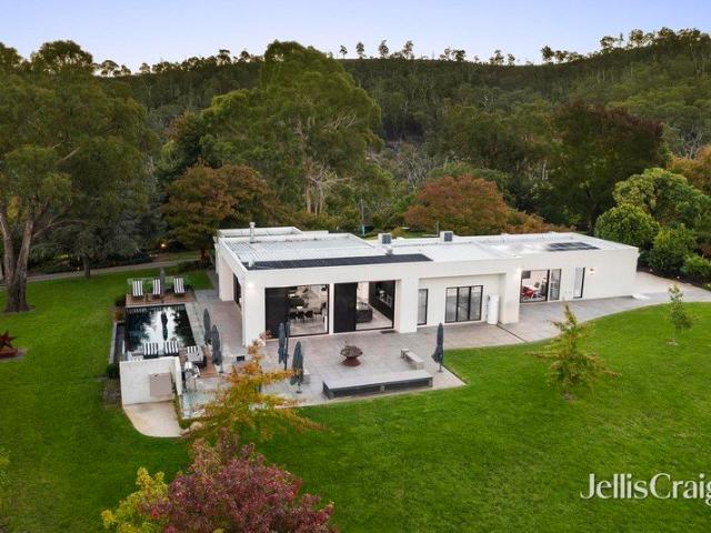 Contemporary rural luxury on nearly 40 acres