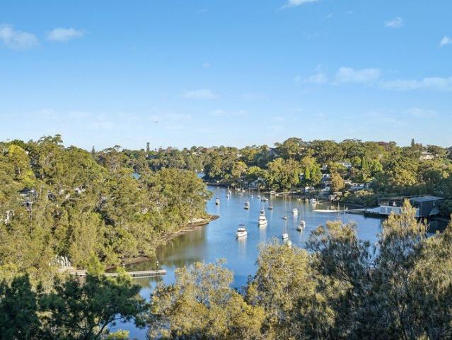 Contemporary waterfront living at its finest