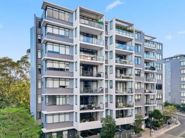 Contemporary Waterside Living with Stunning Views in Lane Cove
