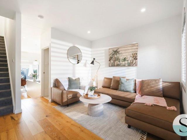 Contemporary Whitebridge Townhouse, Private Master Retreat, Courtyard Entertaining, Office Nook, Garage & Carspace, Relaxed Village & Coastal Living