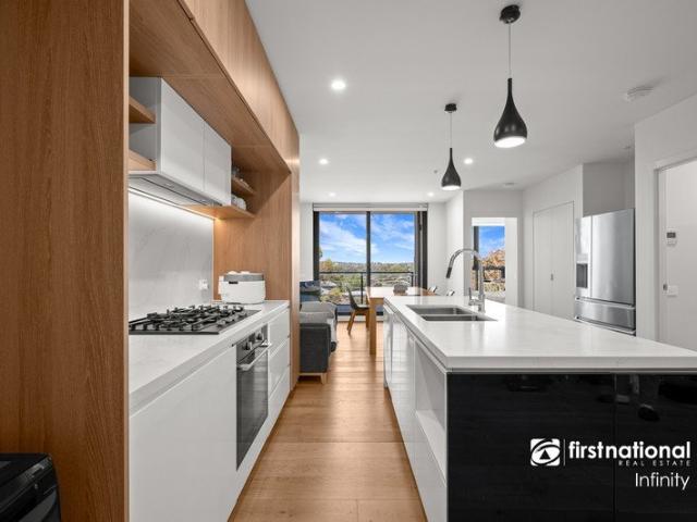 Contemporary with Streamlined Lifestyle