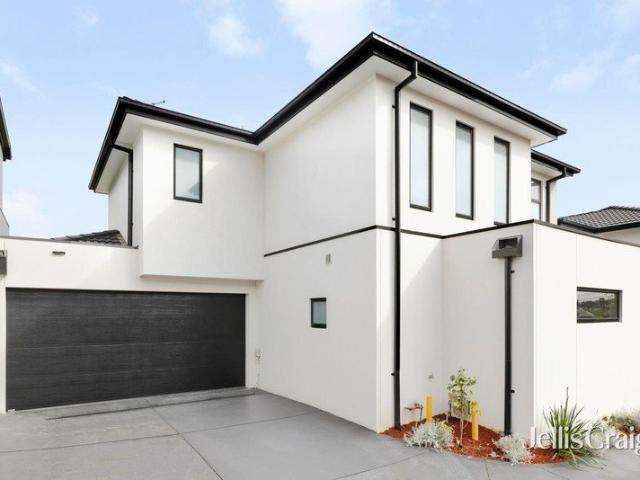 Contemporary Townhouse Offering Exceptional Family Living