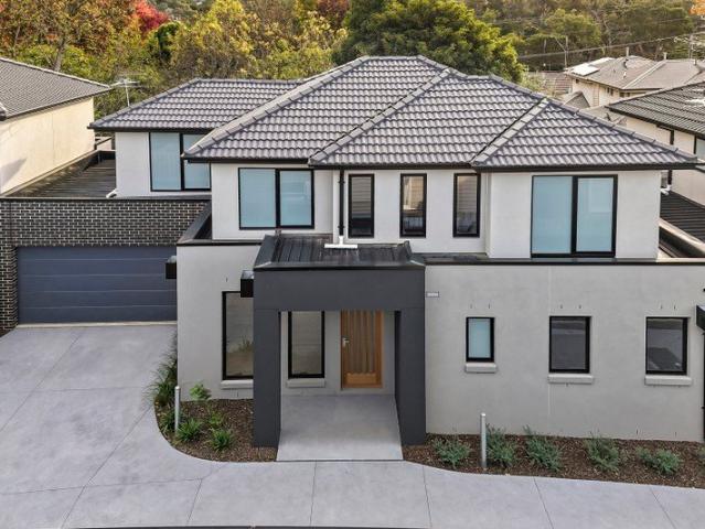 Contemporary Townhouse Offering Space, Style & Flexibility in Tinternvale