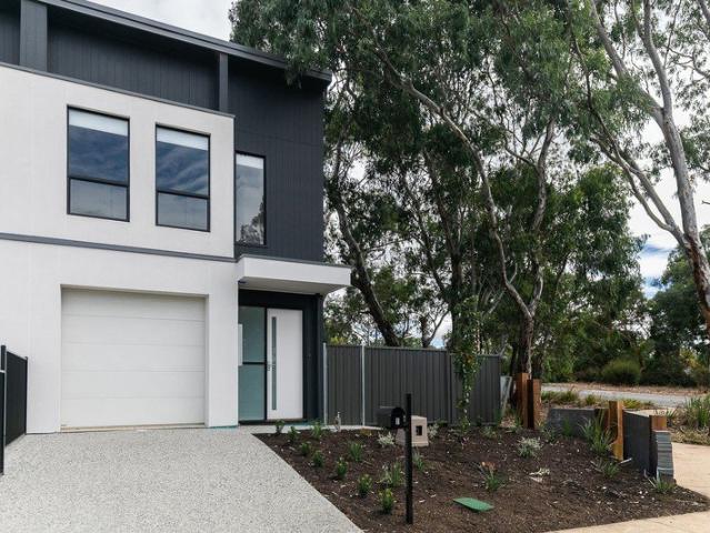 Contemporary Townhouse in Mount Barker Modern Comfort, Convenient Lifestyle