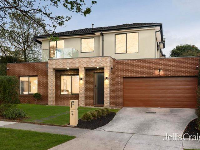 Contemporary townhouse in the GWSC zone