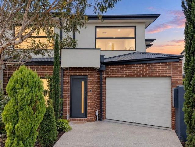 Contemporary Townhouse Living with Space, Style and Effortless Entertaining