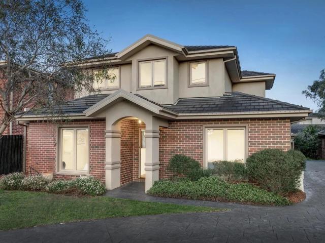 Contemporary Townhouse Living Beside Parkland