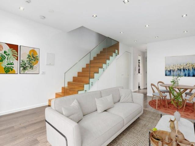 Contemporary Townhouse Living in the Heart of Abbotsford