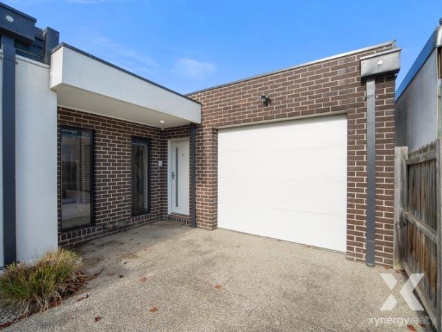 Contemporary Townhouse Living in the Heart of Altona North